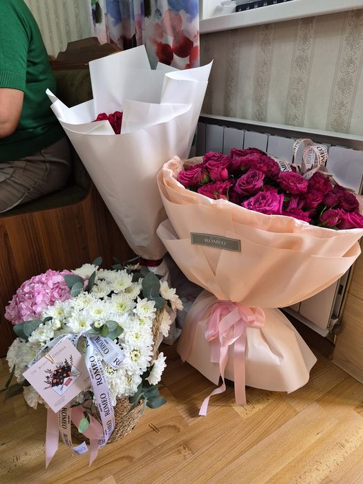 Продам 2 букета в хорошем состоянии