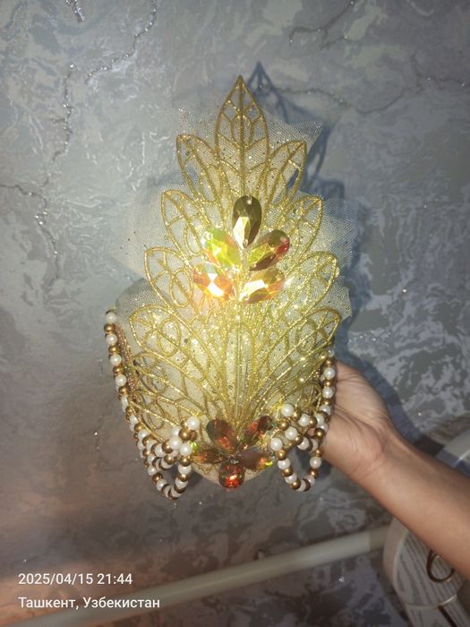 Deadema sotiladi Holati yangi.Kelinlik doʻppisiyam sotiladi 70 ming