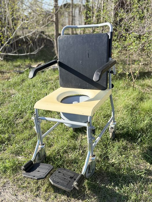 Стул для инвалидов