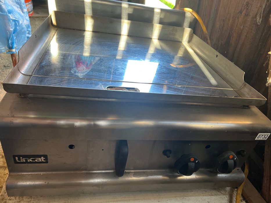 Grătar profesional Lincat OG7203/N cu plită cromată