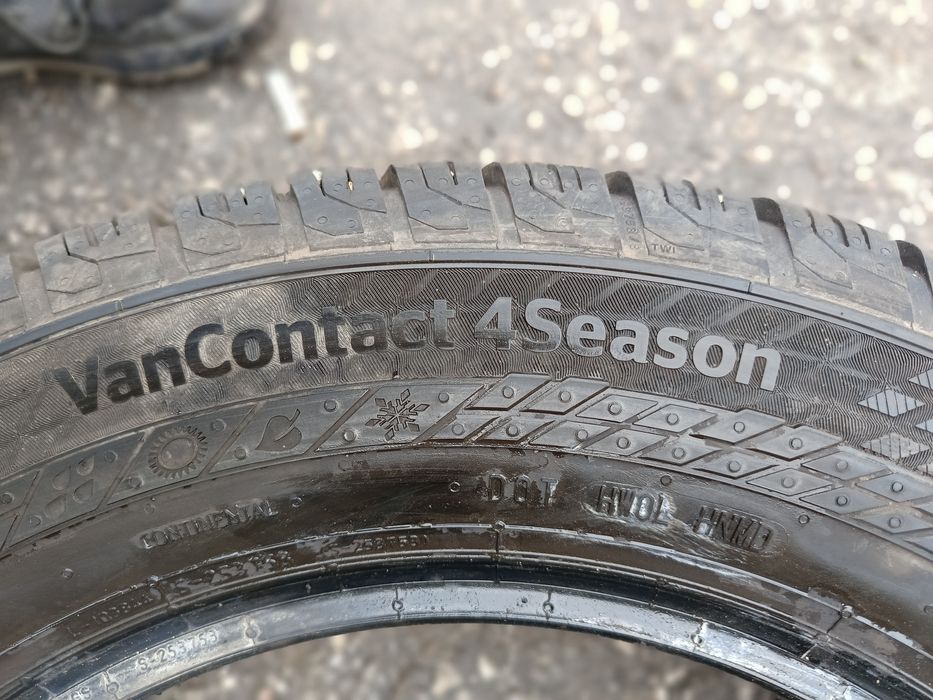 ЕДИНИЧНИ БУСОВИ -2024г.-16цола-215/65-1бр.-80лв."CONTINENTAL"