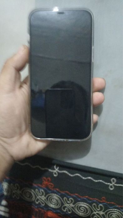 Ayfon12promax holadi yaxahi