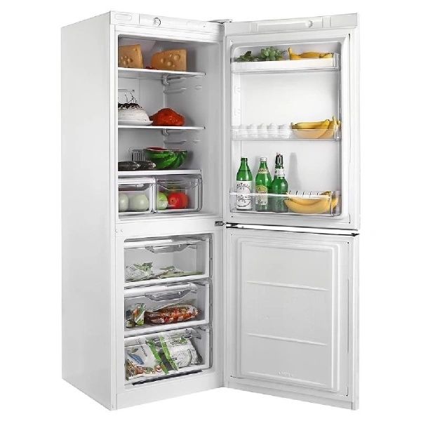 Холодильник indesit