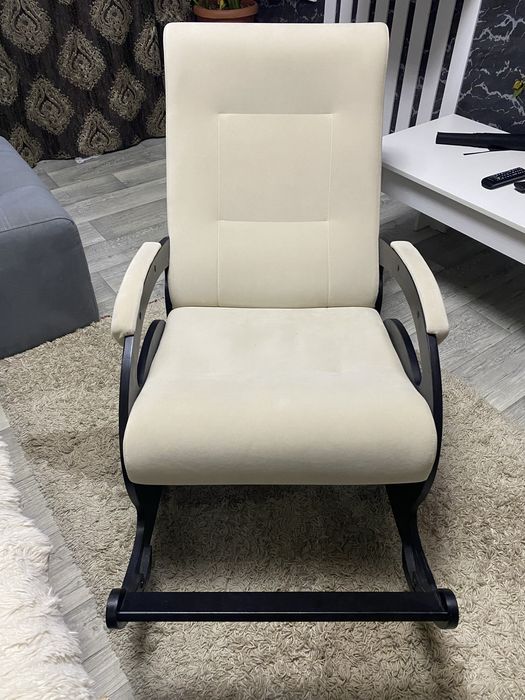 Продам кресло-качалку