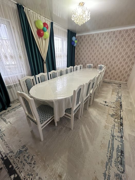 Продам стол и стулья