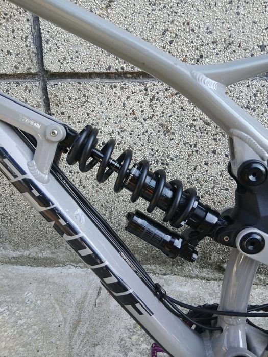 Планински велосипед Nukeproof Mega