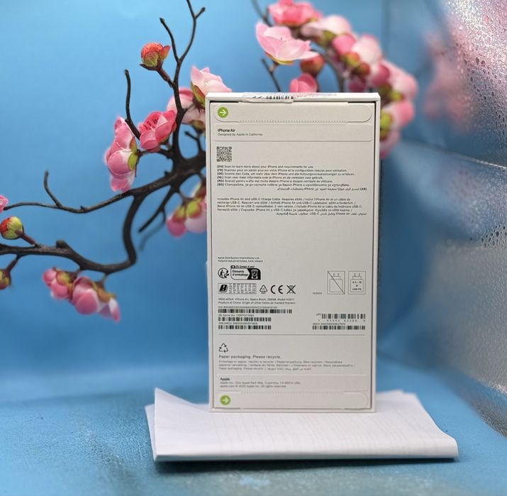 НОВ! Apple iPhone Air, 256GB, 5G, Space Black + подарък адаптер Apple