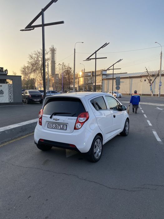 Spark mexanika sotiladi.