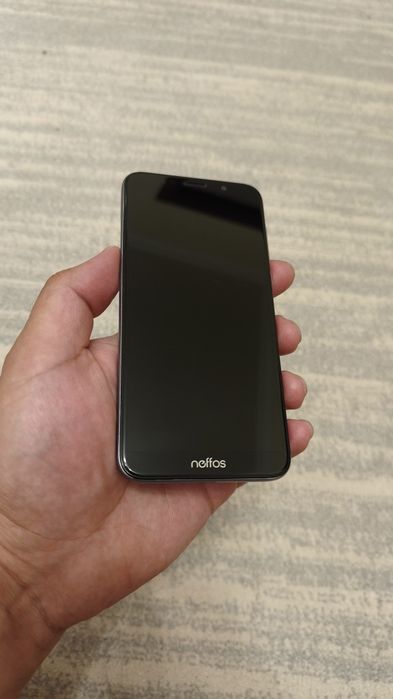 Смартфоны Samsung, Redmi, Neffos