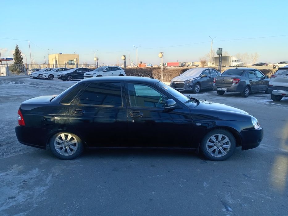 Продам приора люкс