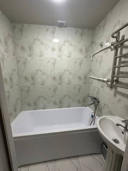 Юнусабад 8 Биллюр 2х3/3/5 балкон 2х6м с ремонтом 60м²