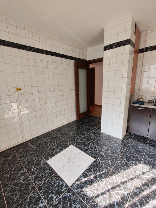 Apartament de inchiriat zona 13 septembrie-Marriot