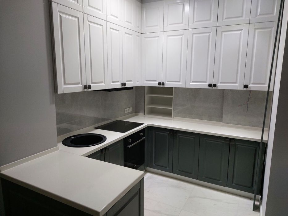 Столешницы из кварца и акрила любой сложности