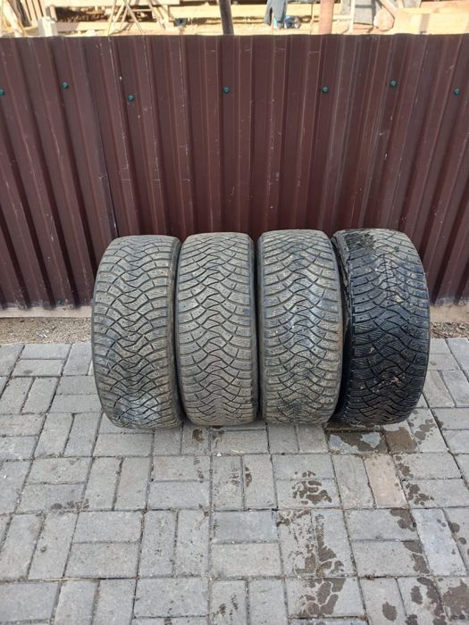 Зимние шины продается