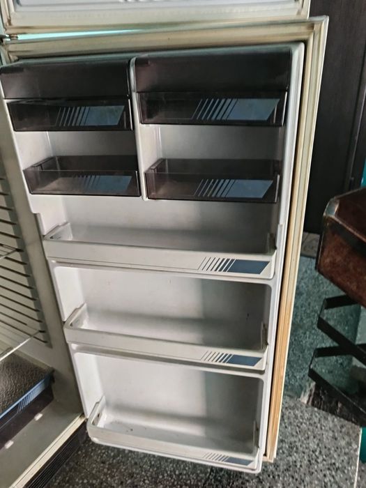 Хладилник с камера gorehje