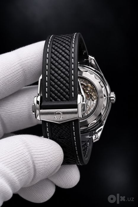 Omega Seamaster — Blue Dial Watch