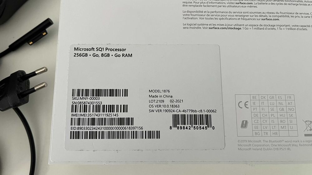 Laptop / Tableta Microsoft Surface Pro X + tastatura