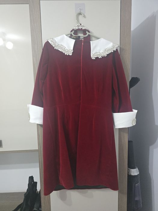 Rochie dama cu aplicatii