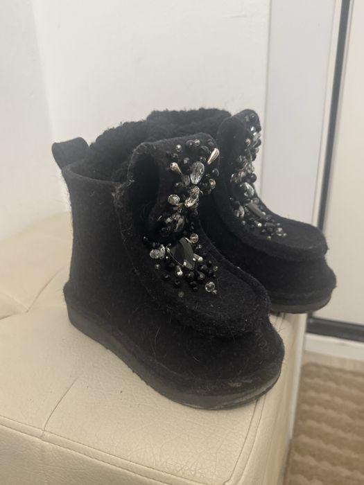 Зимняя детская обувь