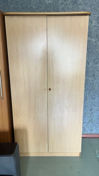 Продам  шифоньер