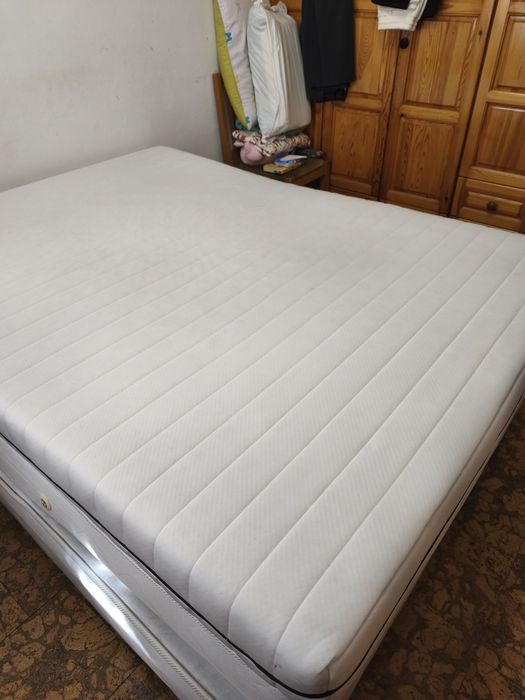 Продавам матрак 144/190