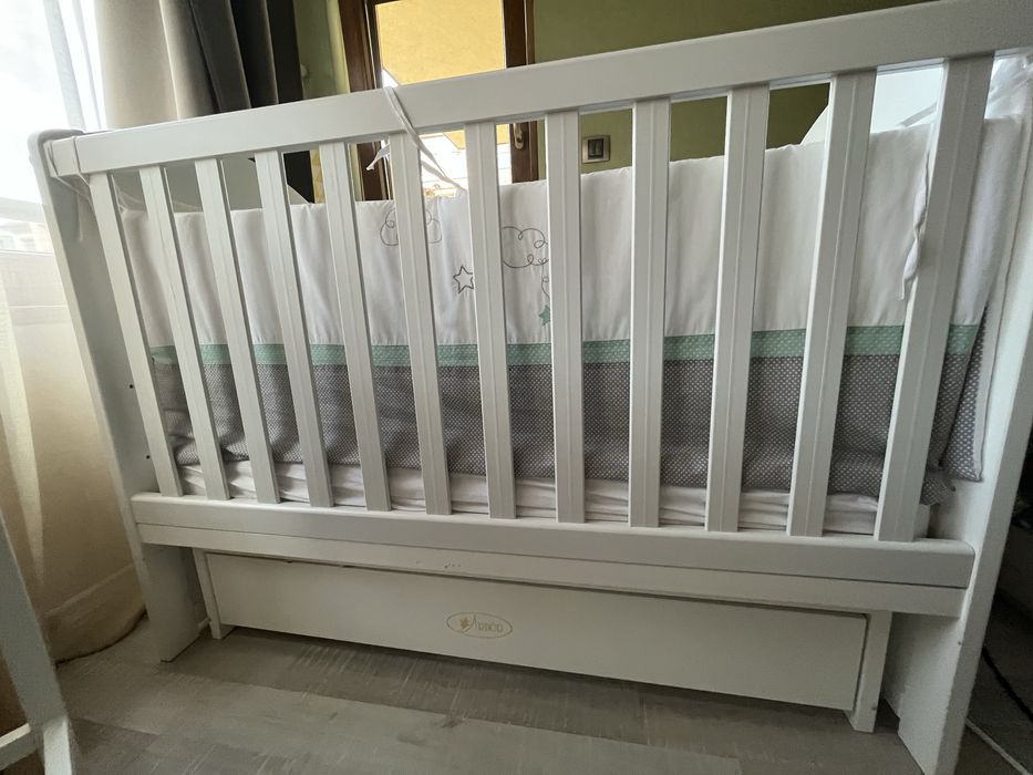 Бебешка кошара Arbor мече с люлеещ се механизъм, с матрак и обиколници