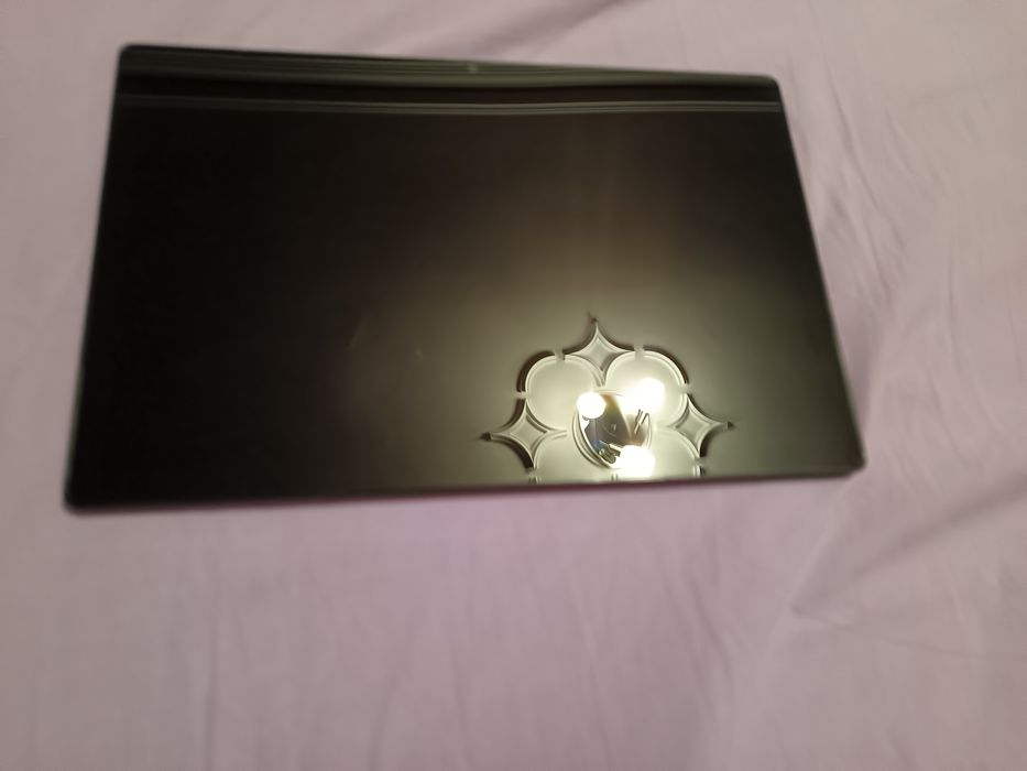 Galaxy tab A 8 продавам