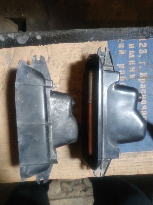 Продам подфарники на ниву