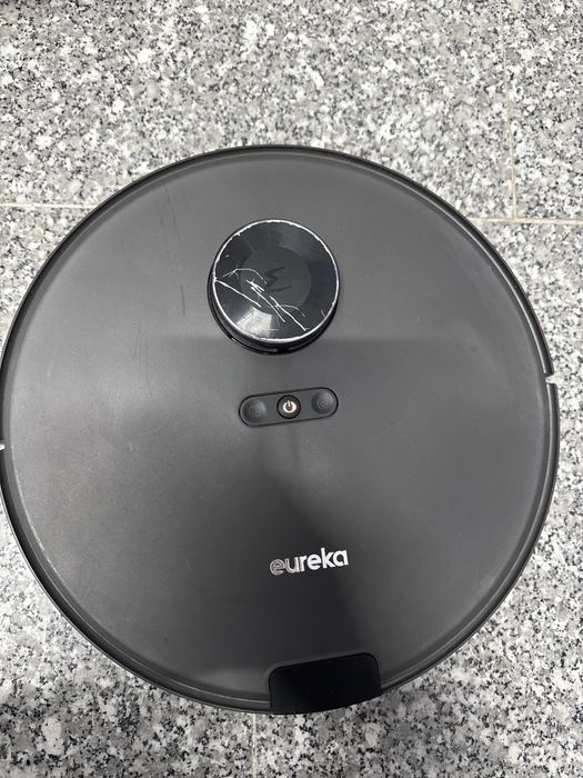 Aspirator robot eureka ner E10s stricat