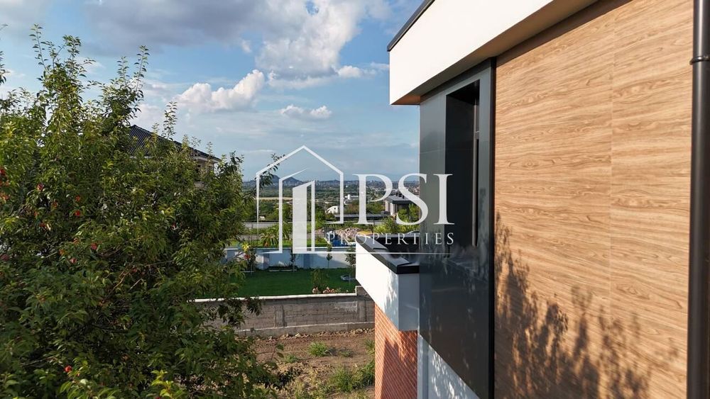 Продава се Къща в с. Марково, Област Пловдив - 260 кв.м за 1520 €/кв.м - Снимка #1