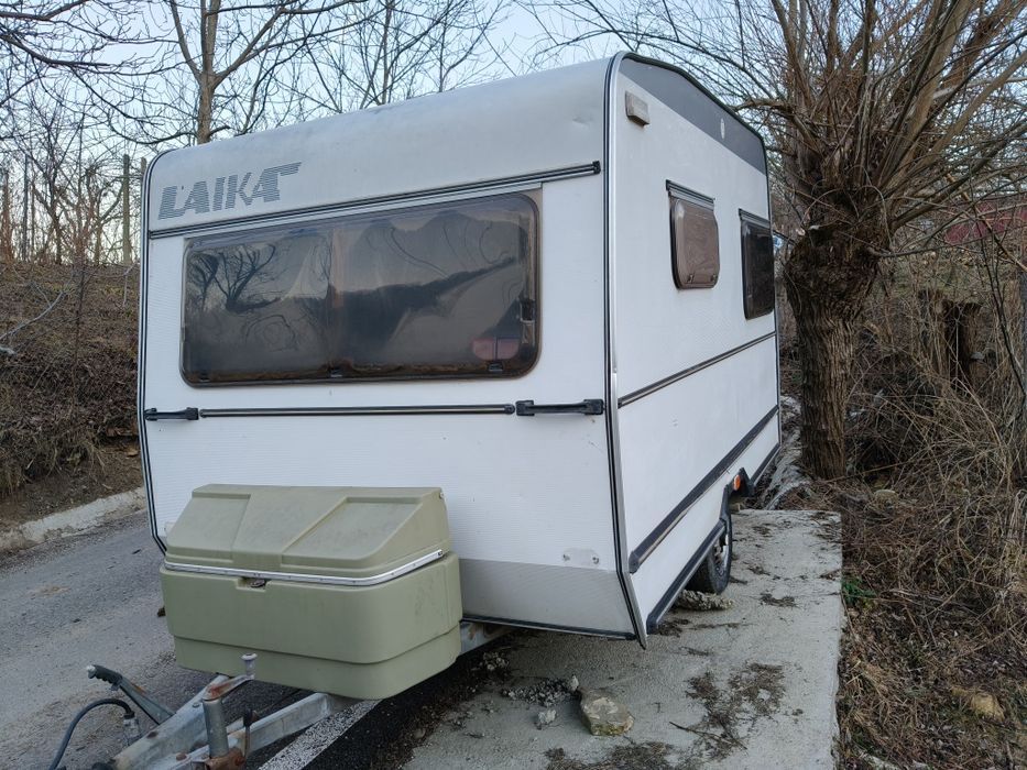 Rulota cat B recent adusa Italia