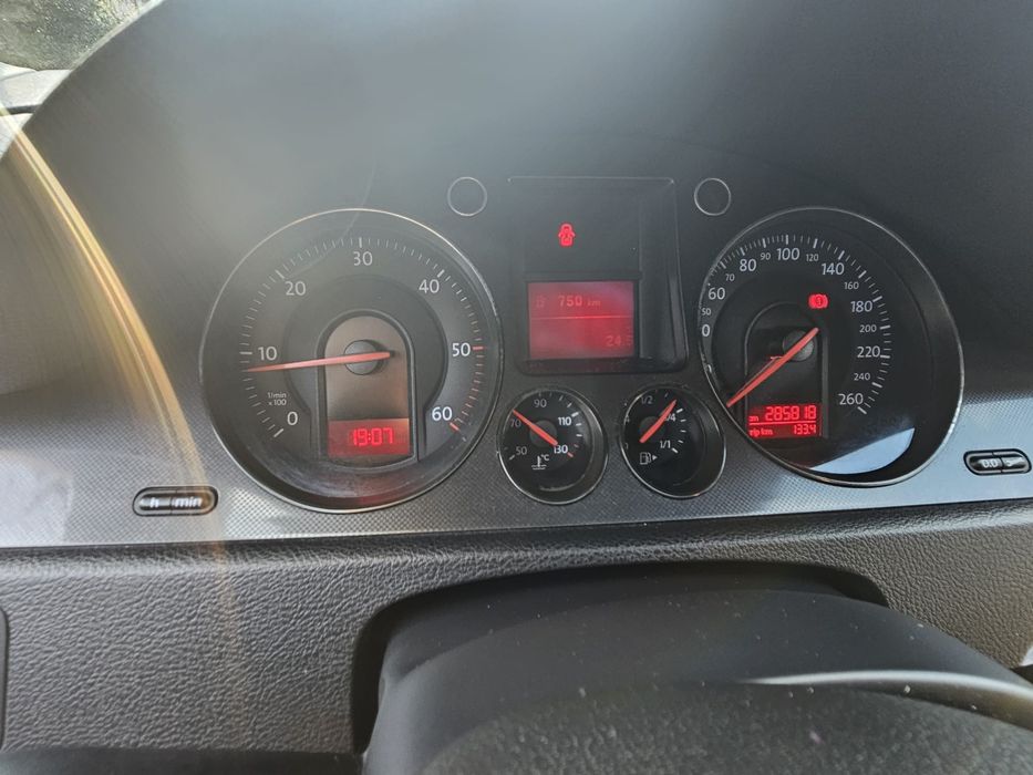 VOLKSWAGEN Passat 2006 — imagine 4