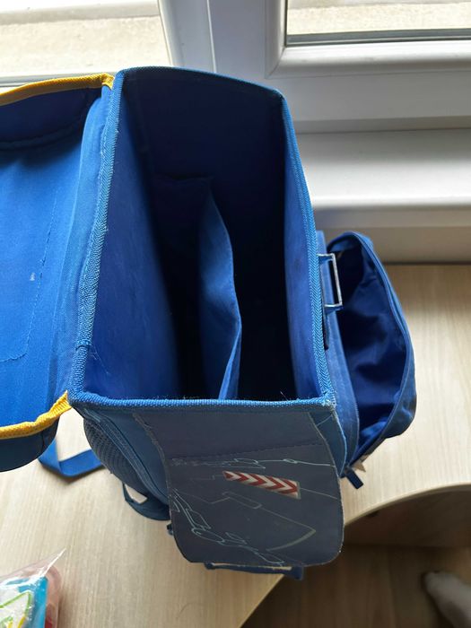 Продавам твърда ученическа раница Herlitz