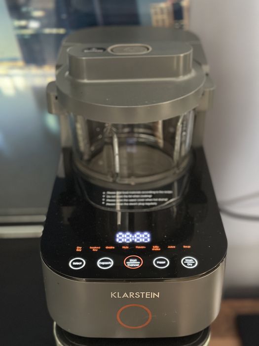 Машина за ядково мляко Klastein