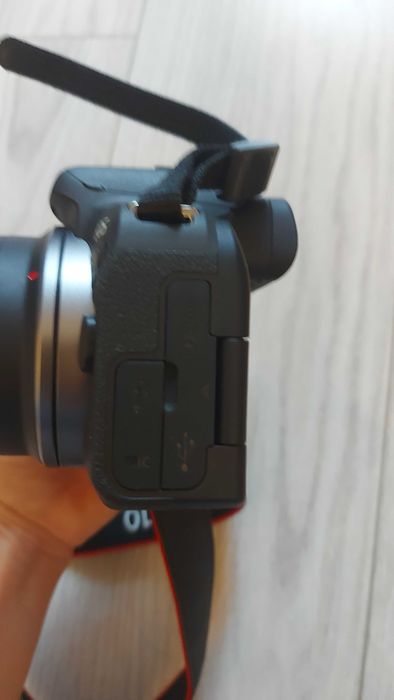 Canon eos r10 в отличном состоянии