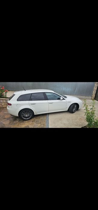 Alfa Romeo 159 Sportwagon 2.0 Diesel (2010) - 168 CP, ITP

valabil