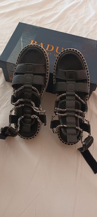 Sandale marime 39