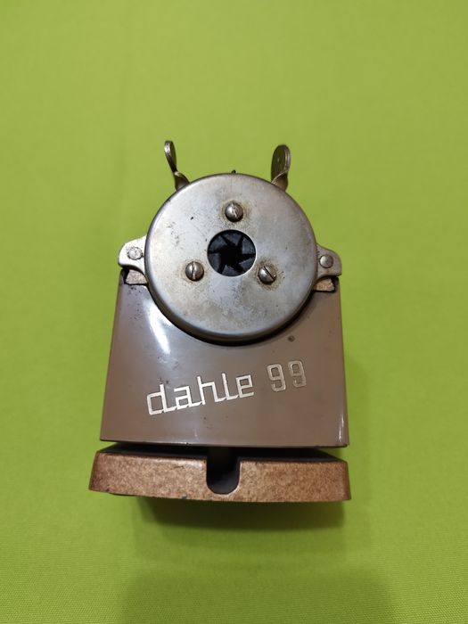 Продавам острилка