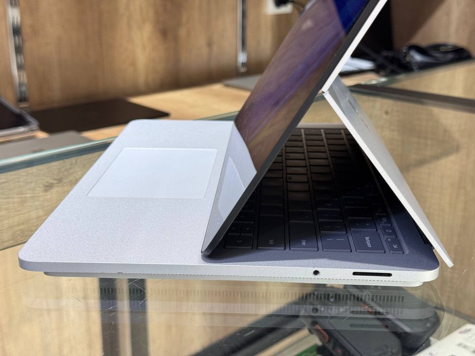 Microsoft Surface Laptop Studio