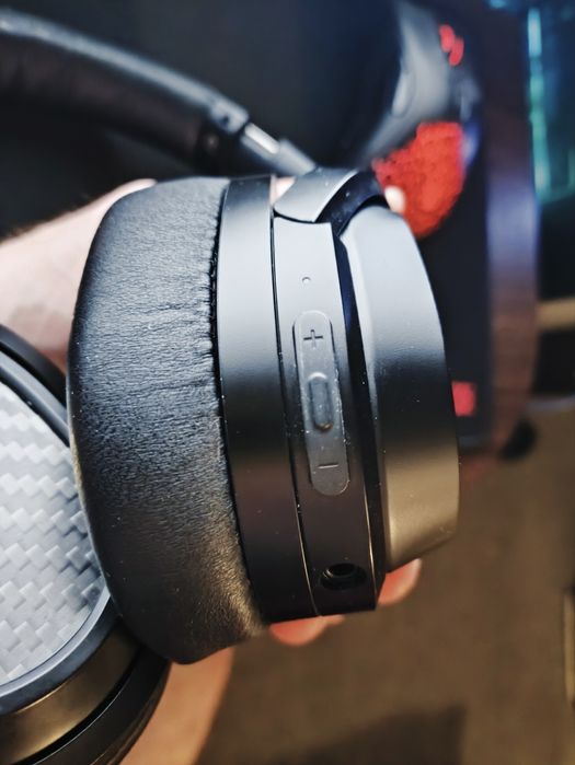 Bluetooth гарнитура Edifier Stax Spirit S3