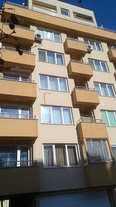 Продава четиристаен апартамент, мезонет в Редута, Слатина, 420000 евро