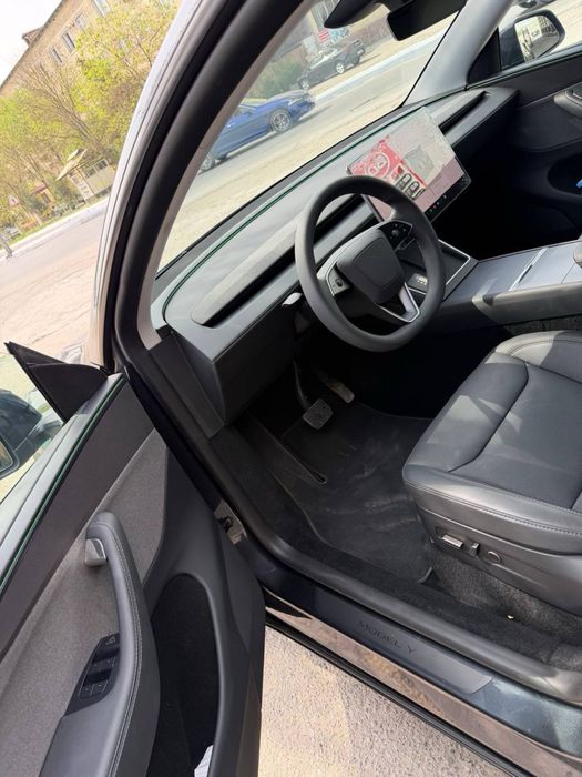 Tesla model Y Juniper