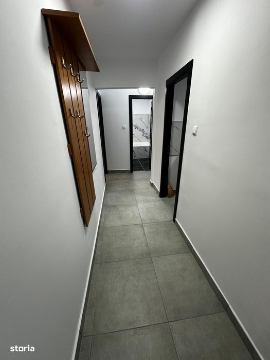 [Ocazie] Inchiriez apartament complet renovat, 2 camere, garaj in bloc