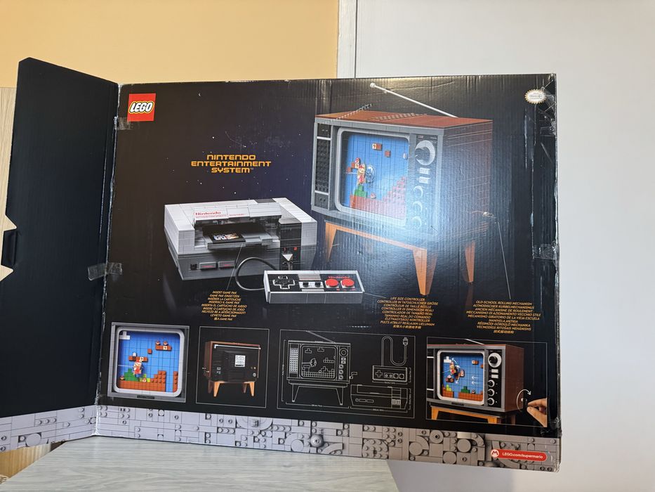 Lego 71374 Nintendo Entertainment System NES