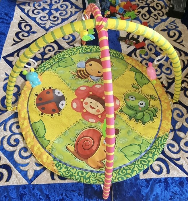 Продам детские коврики 2 шт