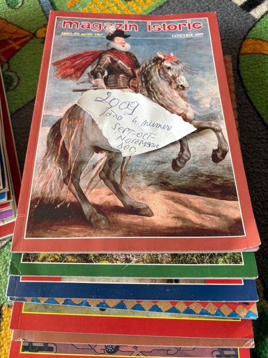 Colectie Magazin Istoric