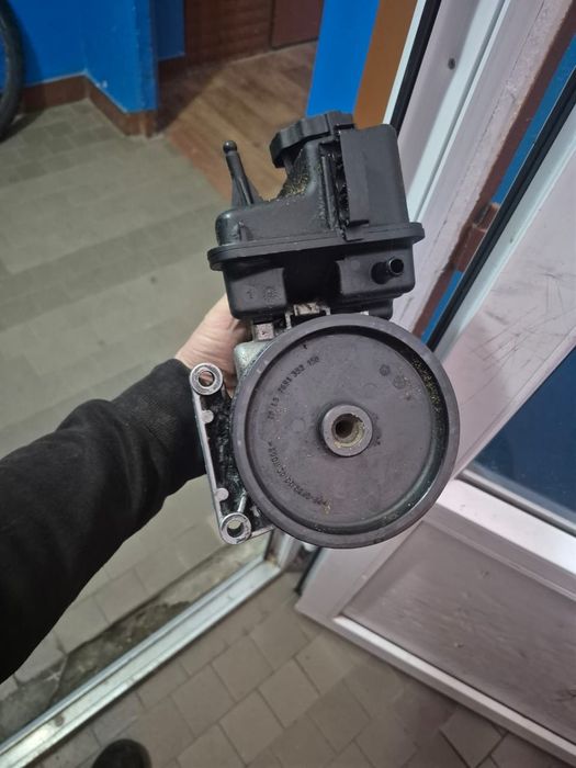 Продам Запчасти для мерседес спринтер