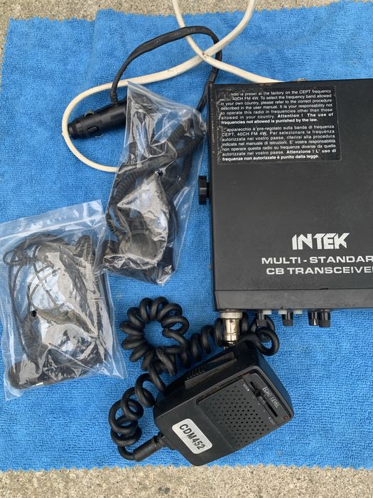 Statie radio Intek M-899 vox
