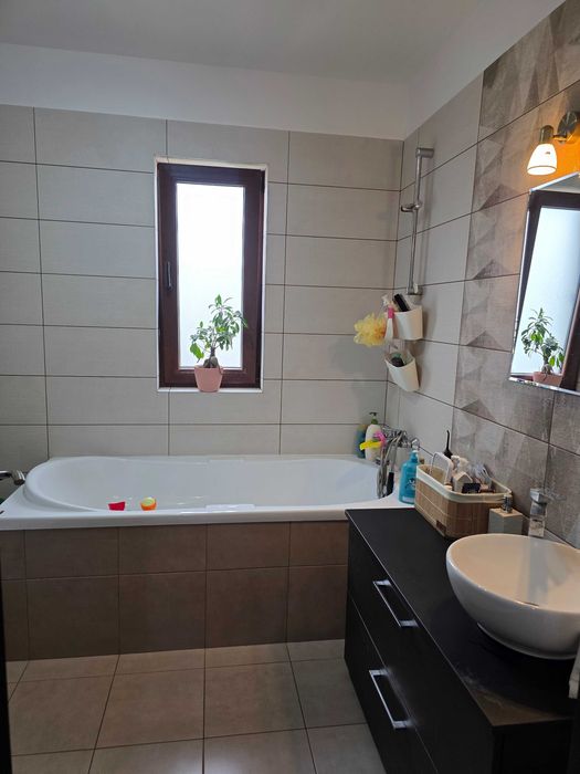 Proprietar vând apartament cu 2 camere pe Calea Urseni