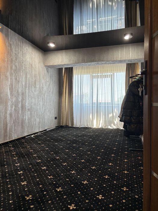 Apartament 4 camere  centru 90 mp renovat mobilat
